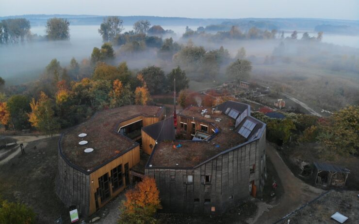 Aufsteigender Nebel über der Blumberger Mühle, Foto: Blumberger Mühle