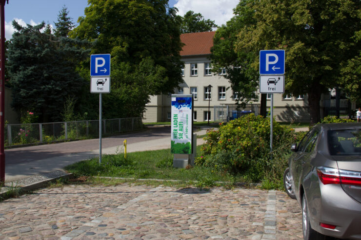 Stromtankstelle Parkplatz Oberwall Angermünde, Foto: Alena Lampe